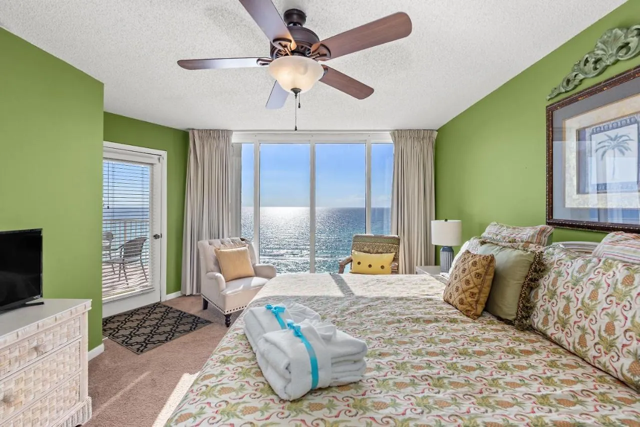 Hébergement de vacances Gulf Front Living Room And Master Suite! Sleeps 8! Panama City Beach